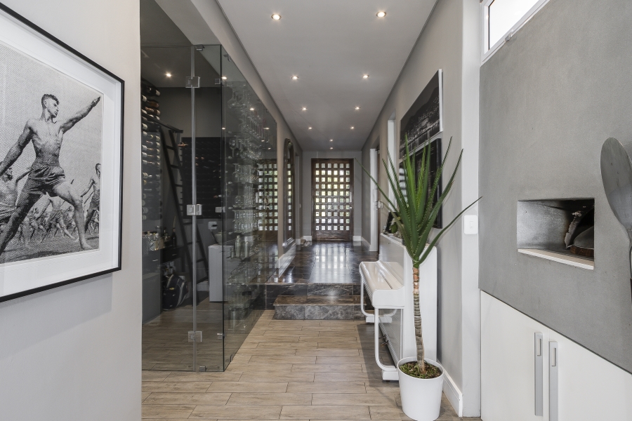 5 Bedroom Property for Sale in Meerhof Estat Western Cape